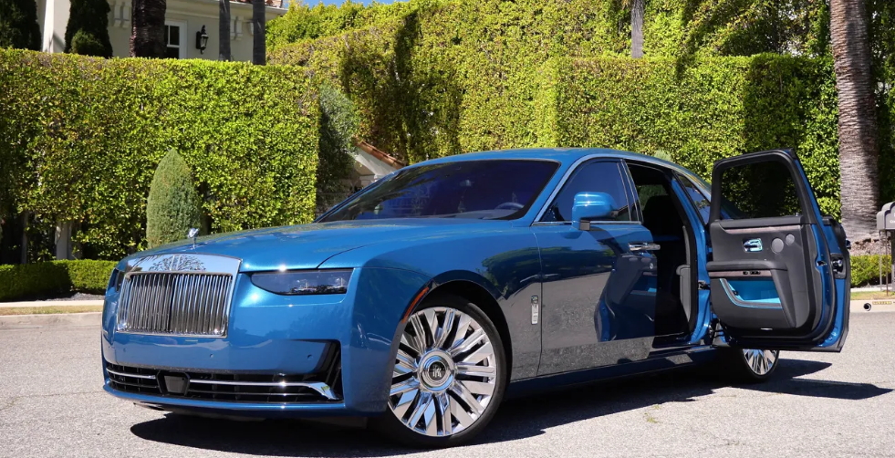 2025 Rolls-Royce Ghost awd